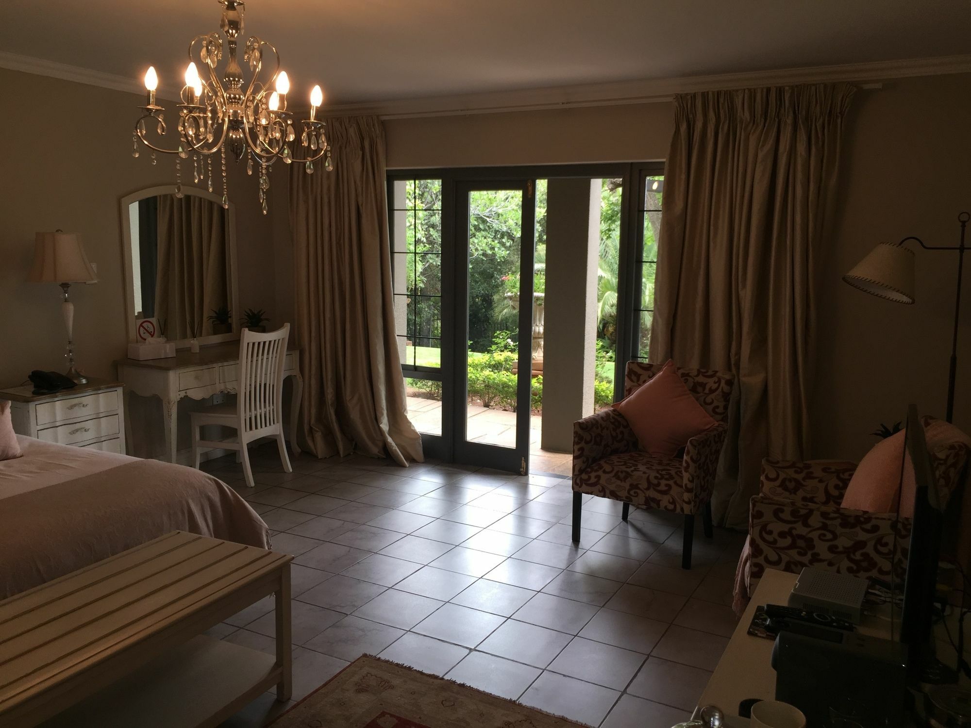 Amoris Guest House-Waterkloof Ridge Pretoria-Noord Dış mekan fotoğraf